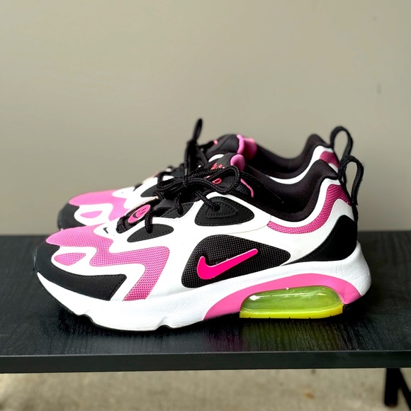 Nike Shoes - Picture 3 of 5